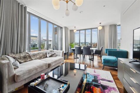 3-bed House, Richmond Buildings, London