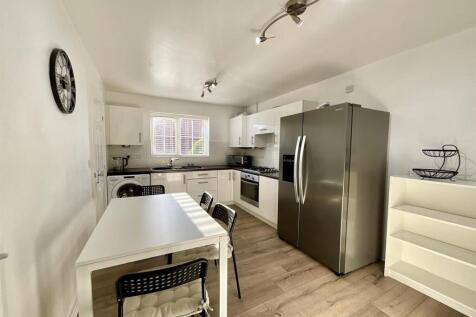 New property, photo 2 of 8