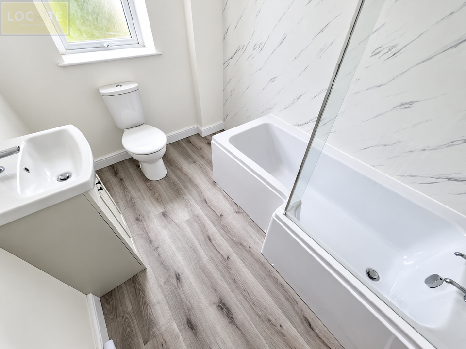 36 Woodfield Grove, Eccles, photo 8 of 18