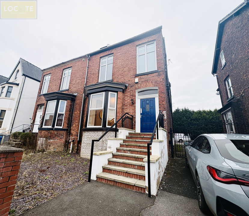 36 Woodfield Grove, Eccles, photo 9 of 18