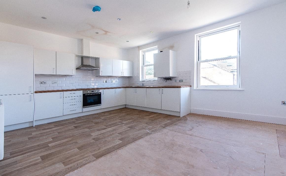 Flat 2, 46a Forest Road West, Nottingham NG7 4EQ, photo 3 of 6