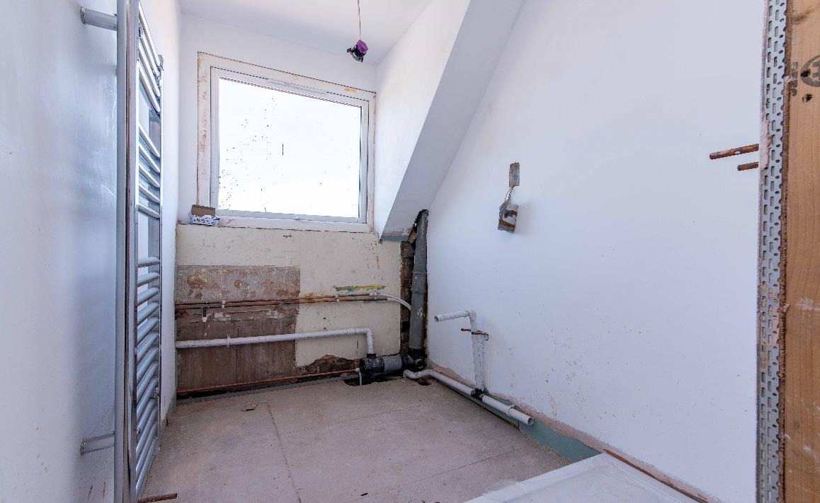 Flat 3, 50 Forest Road West, Nottingham NG7 4EQ, photo 8 of 9