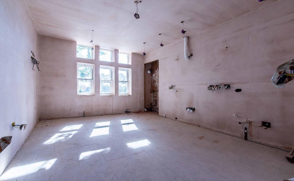 Flat 2, 54 Forest Road West, Nottingham NG7 4EQ, photo 2 of 4