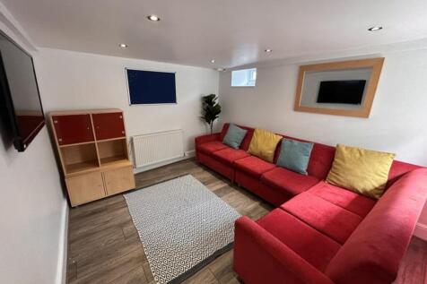 house in Howard Rd, Sheffield S6, UK