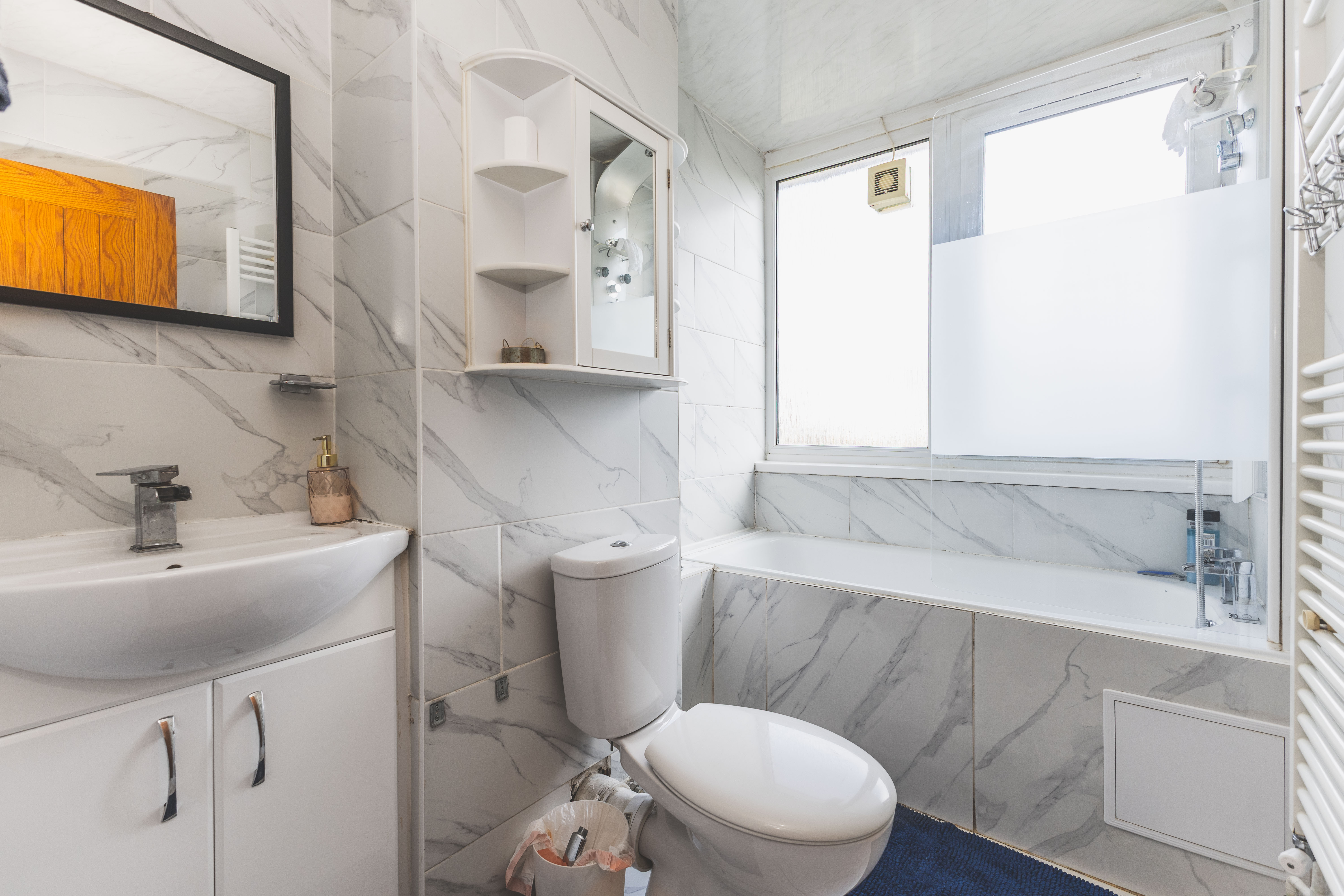 Terraced in 18 Hertford St, London W1J 7RT